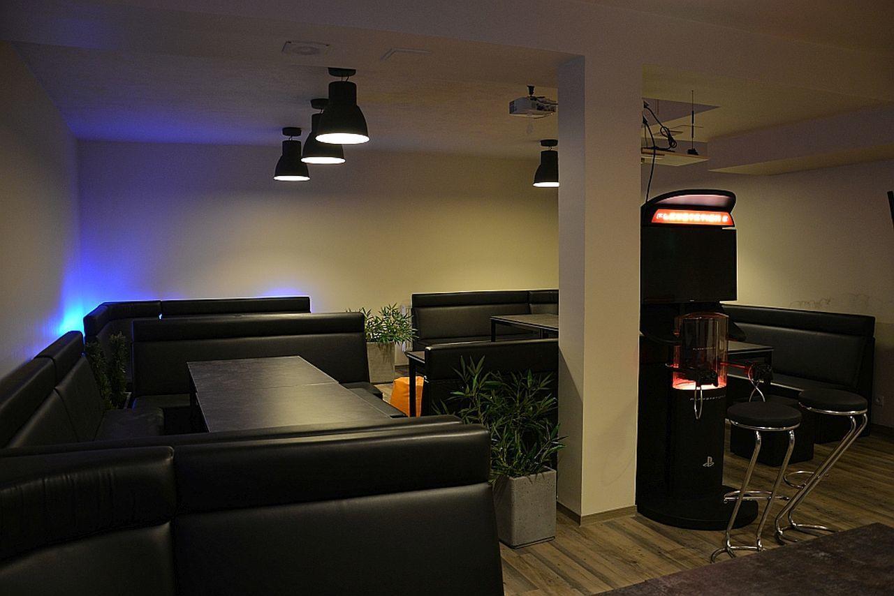 I Restauracja Laguna Готель типу 
